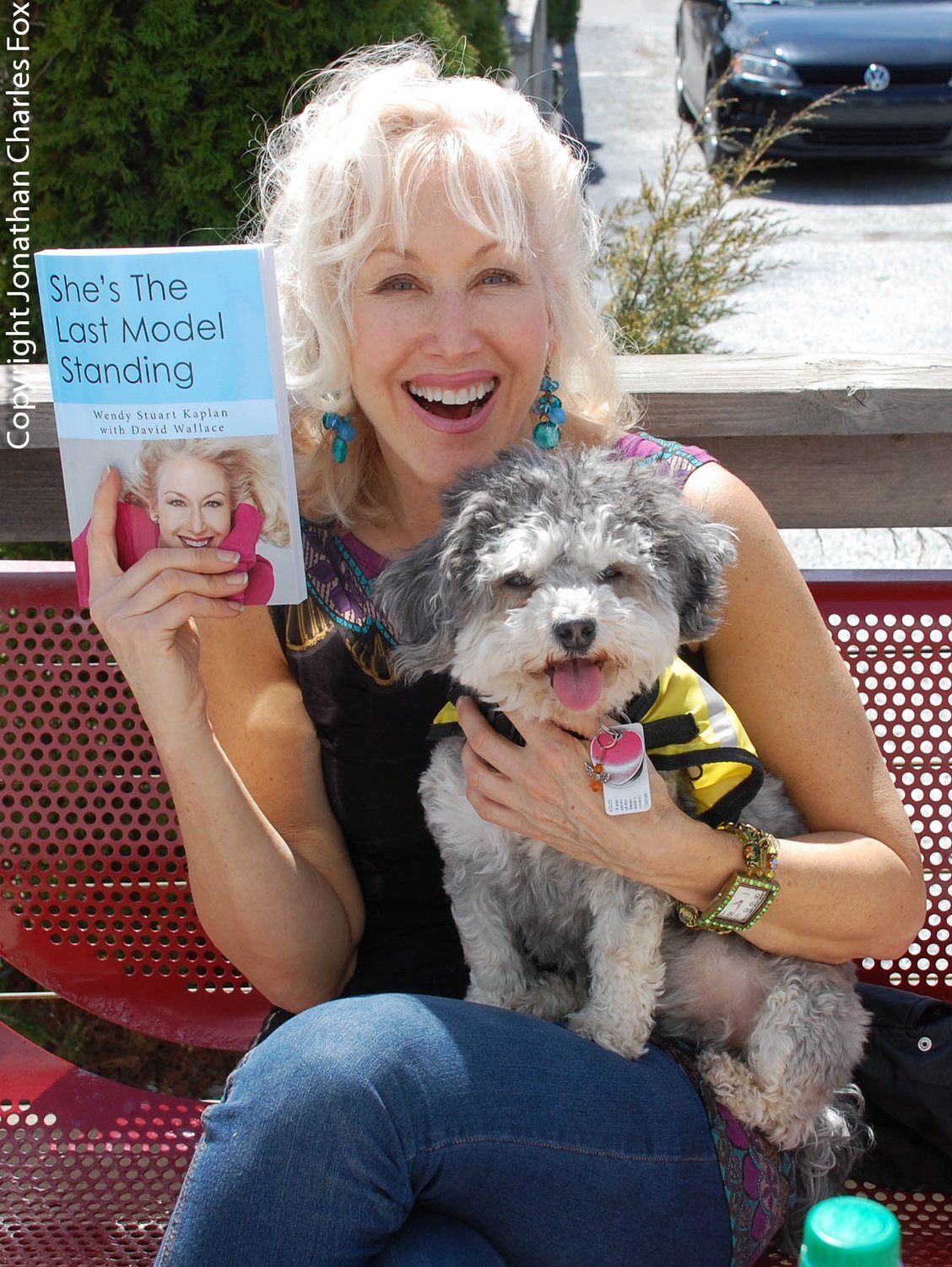 Dharma is always happy to smile for the camera, like that time she posed with celebrity/author/filmmaker/model Wendy Stuart Kaplan in Milford, PA. Well, almost always. BOL!